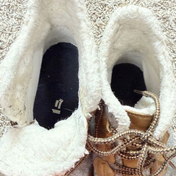 Sorel Gray, Camel & Black Ankle Boots - Picture 5 of 6